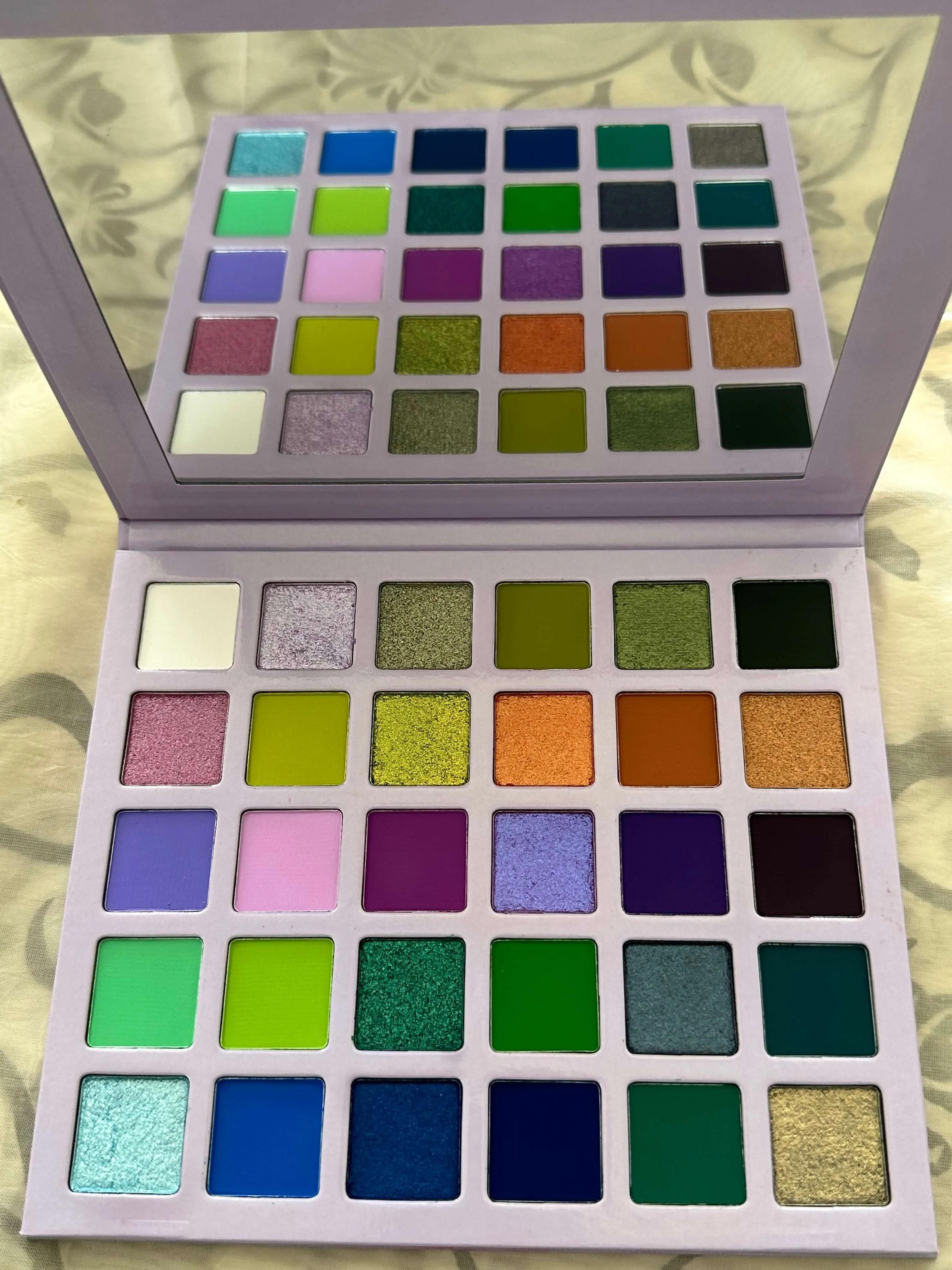 Purple Glaze Eyeshadow Palette 30 shades